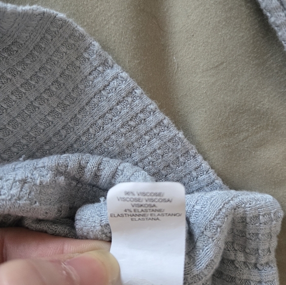 Lucky Brand Light Gray Waffle Knit Off the Shoulder Sweater - Picture 6 of 6